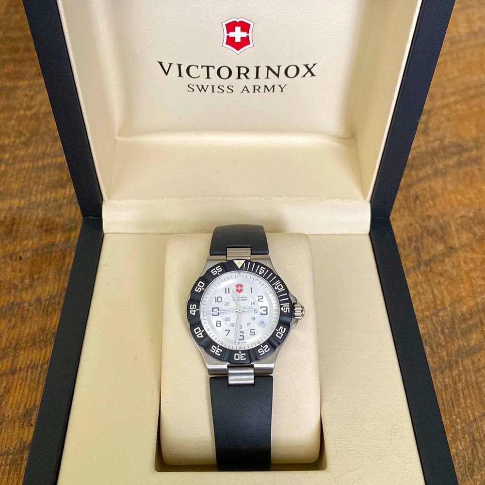 Victorinox Swiss Army Summit XLT Women’s Watch